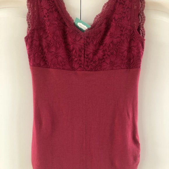 Maurices sleeveless top with lace - Picture 1 of 2